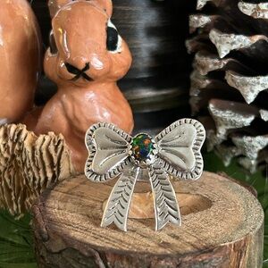 925 Sterling Opal bow ring